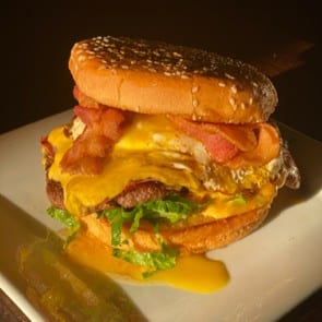 Royal Cheese Burger.