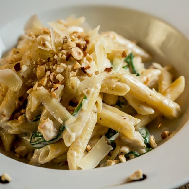 Grilled Chicken Spinach Pasta.